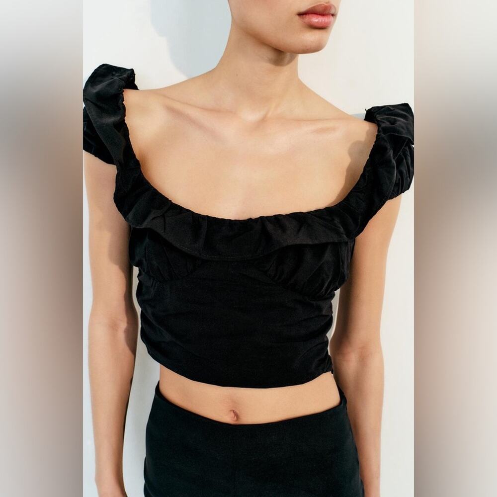 Zara Black Ruffle Crop Top - Picture 2 of 13
